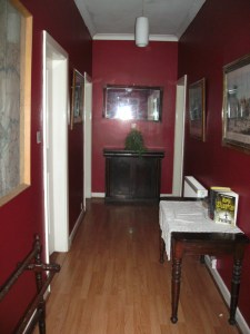 Light anomaly on the floor